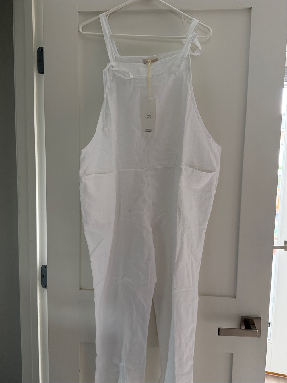 Women’s White Linen Tie-Strap Jumpsuit - Picture 4 of 6